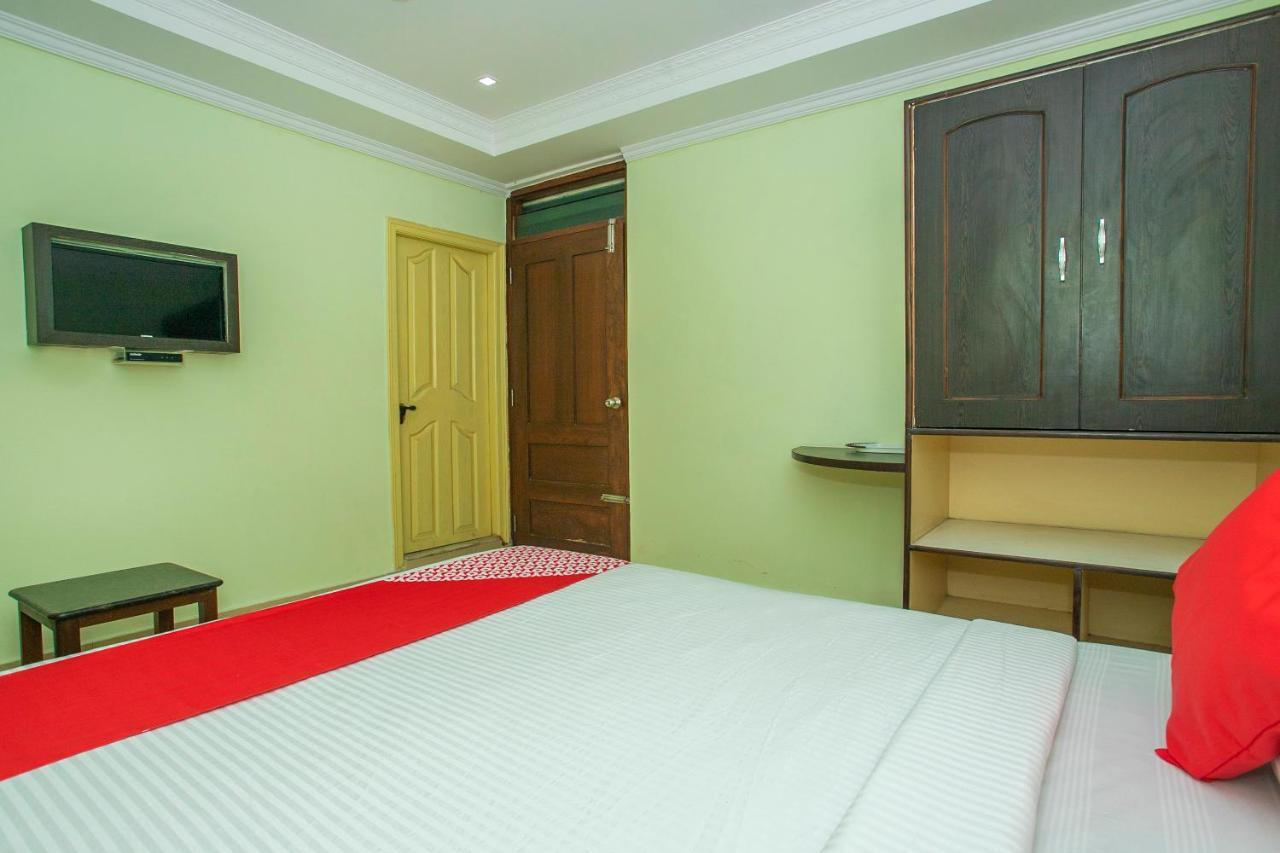 Oyo 25121 Bns Lodge Bangalore Luaran gambar