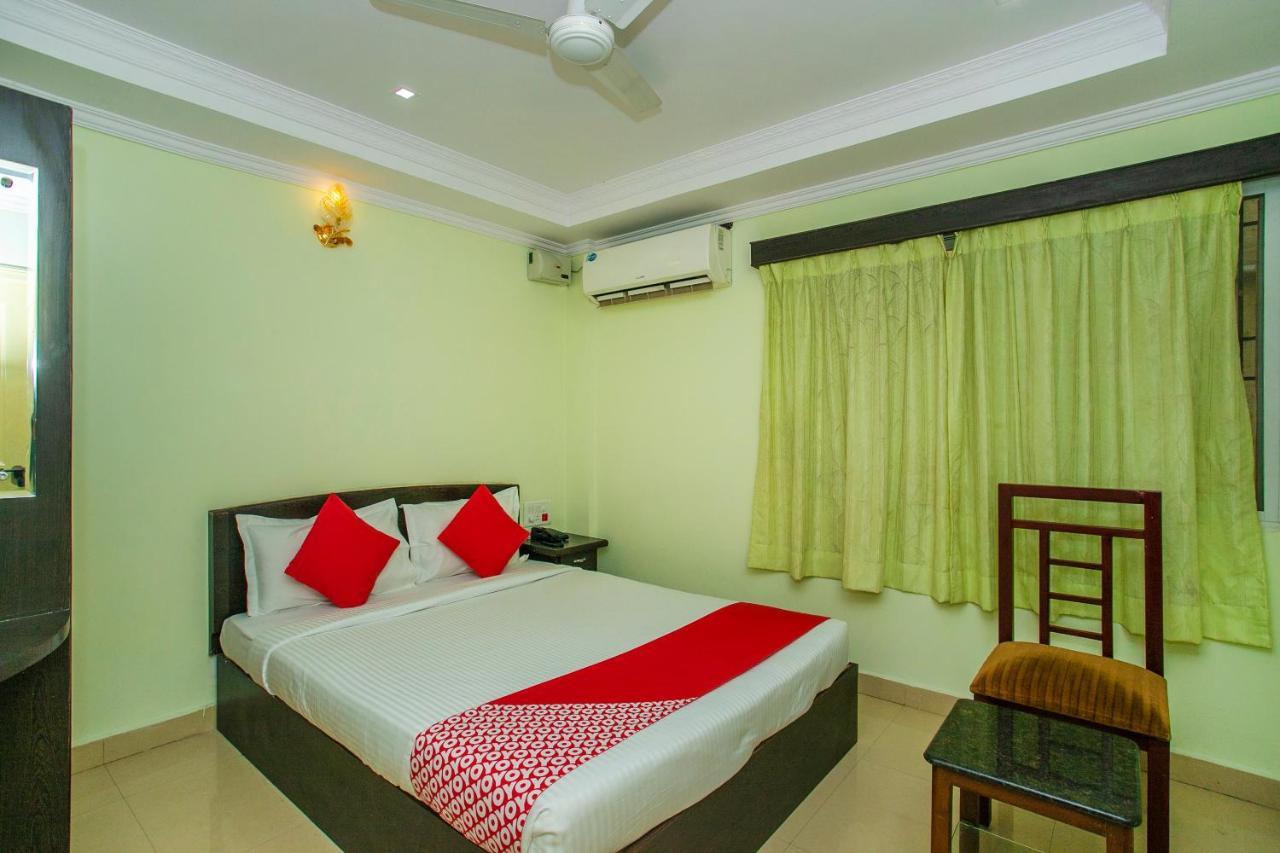 Oyo 25121 Bns Lodge Bangalore Luaran gambar