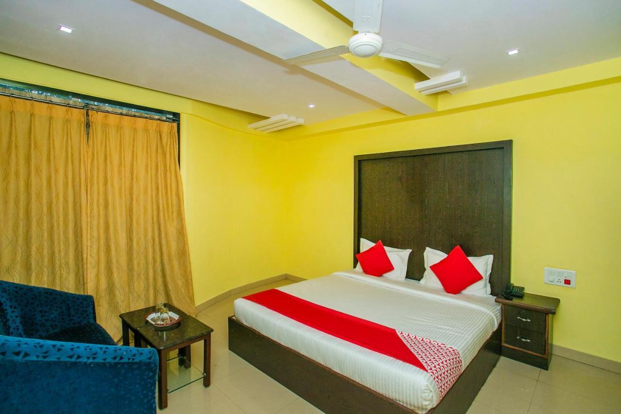 Oyo 25121 Bns Lodge Bangalore Luaran gambar